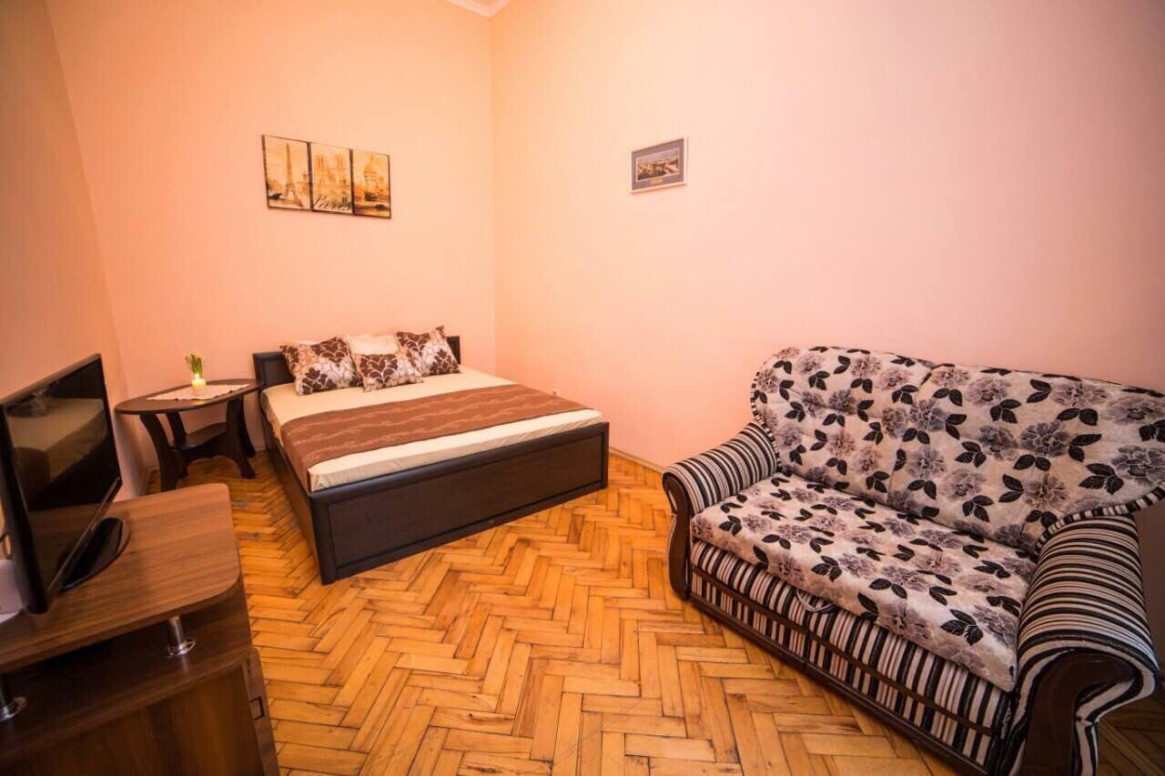 Apartment On Teatralna 7 Lviv Exterior foto